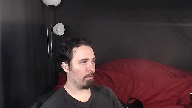 Snapshot of Metalstud chatting on January 2025 01:42:01 AM Metalstud online show from January 2025 01:42:01 AM