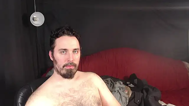 Snapshot of Metalstud chatting on March 2025 02:28:02 AM Metalstud online show from March 2025 02:28:02 AM