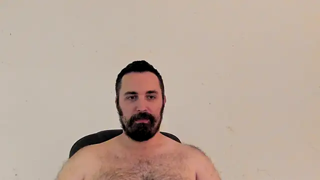 Snapshot of Metalstud chatting on September 2025 03:32:02 AM Metalstud online show from September 2025 03:32:02 AM