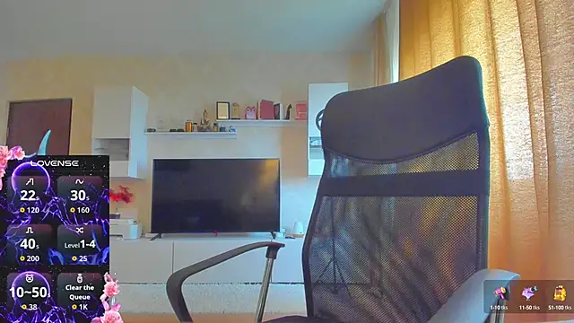 hot evil queen online show from September 2025 11:15:01 AM