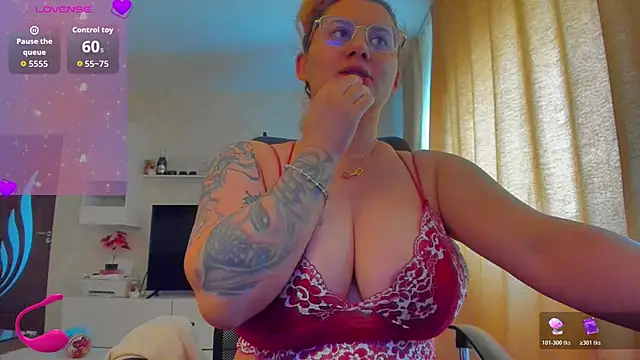 hot evil queen online show from January 2026 10:41:01 AM