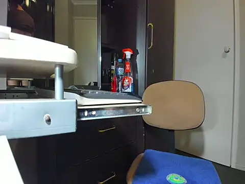 Angelchezcka online show from April 2026 05:16:02 AM