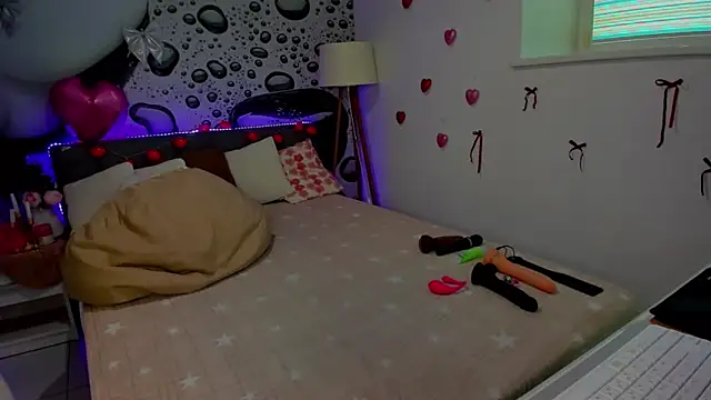 AlmaFancy online show from February 2026 07:14:02 AM