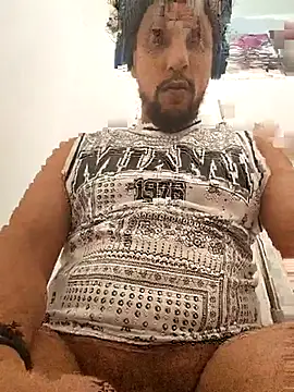 Snapshot of ylanovv chatting on June 2026 11:40:02 PM ylanovv online show from June 2026 11:40:02 PM