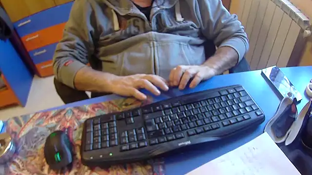 Tango128 online show from October 2025 09:42:01 AM