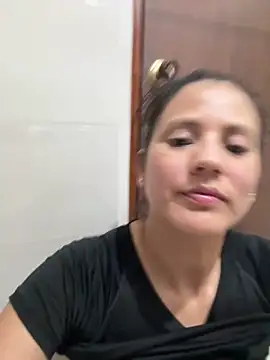 Snapshot of mahia_queen chatting on May 2026 12:30:01 AM mahia queen online show from May 2026 12:30:01 AM