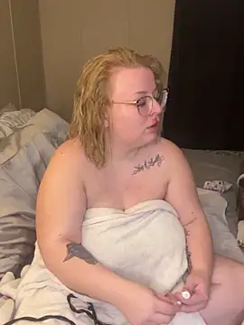 Blondiee x online show from December 2024 02:17:02 AM