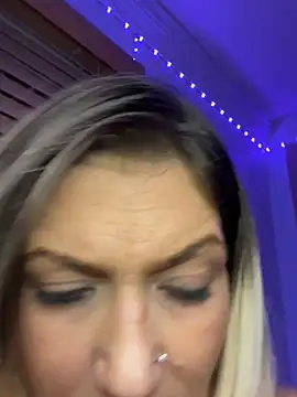 Snapshot of LittleMissEeve chatting on February 2025 02:53:01 AM LittleMissEeve online show from February 2025 02:53:01 AM