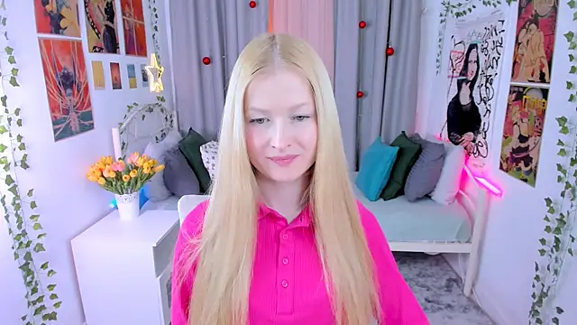 Snapshot of Laly_Peach chatting on December 2024 11:23:02 AM Laly Peach online show from December 2024 11:23:02 AM