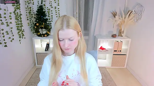 Snapshot of Laly_Peach chatting on January 2025 04:39:01 PM Laly Peach online show from January 2025 04:39:01 PM