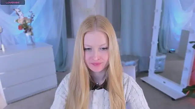 Snapshot of Laly_Peach chatting on January 2025 03:57:02 PM Laly Peach online show from January 2025 03:57:02 PM