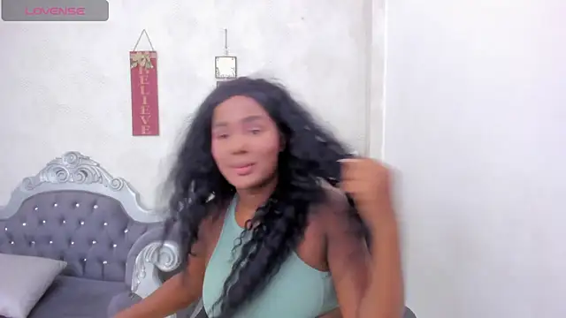 katherin cruz  online show from November 2025 06:41:02 PM