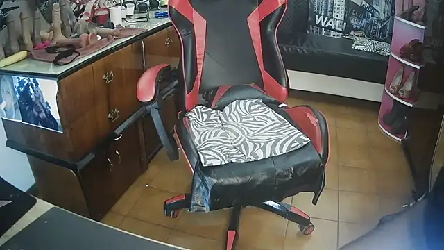 cinquantaxxx online show from November 2025 05:31:01 AM