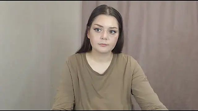 ohhhMie online show from September 2025 10:27:01 AM