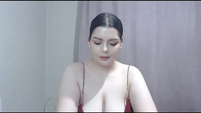 ohhhMie online show from July 2026 06:31:01 PM