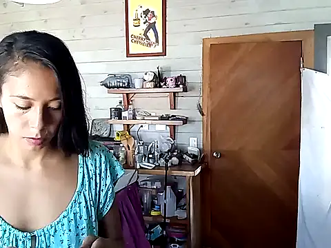 Luna-Natural online show from December 2024 02:59:01 PM