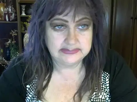 Snapshot of ElenaZed chatting on December 2024 08:28:02 PM ElenaZed online show from December 2024 08:28:02 PM