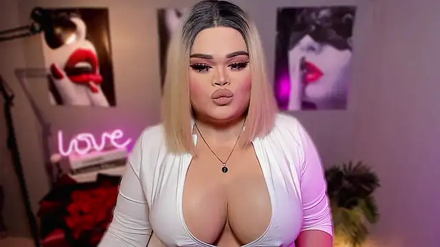 KarolinaThompson online show from October 2025 05:56:01 PM