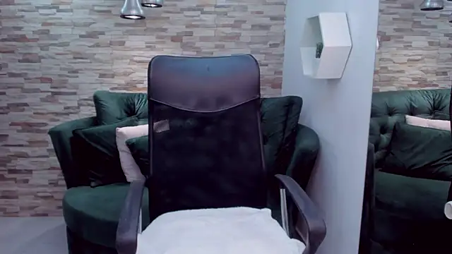 Sharon tits online show from November 2025 01:44:02 PM