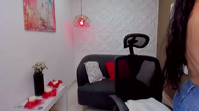 Sharon tits online show from March 2026 09:40:02 PM