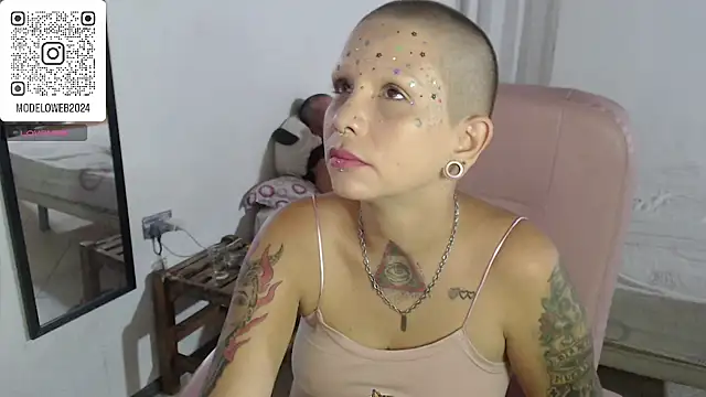 moon cat85 online show from March 2025 09:13:01 PM