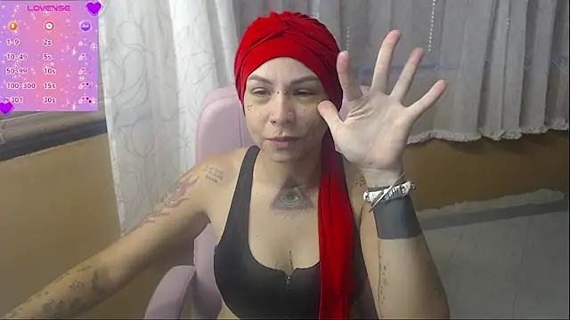 moon cat85 online show from June 2026 04:31:02 PM