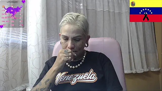 moon cat85 online show from June 2026 09:08:02 PM