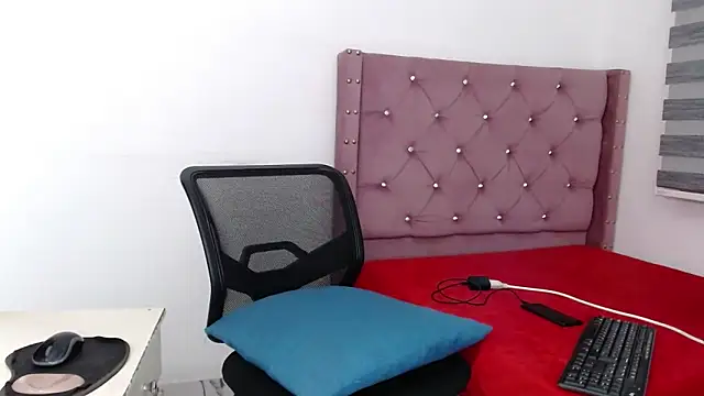 BlackNike online show from December 2025 02:18:01 AM