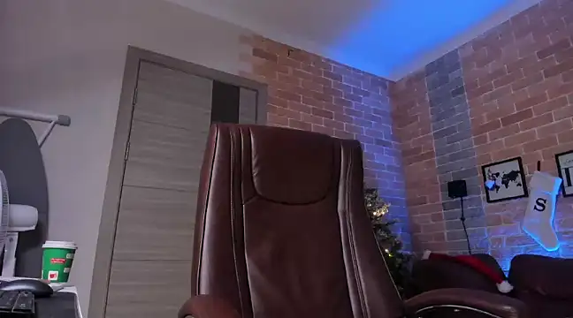 SteveTiger online show from January 2025 01:31:01 PM