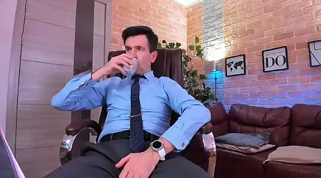 SteveTiger online show from January 2025 12:22:02 PM