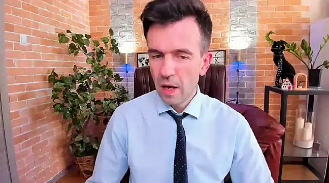 SteveTiger online show from February 2025 01:38:01 PM