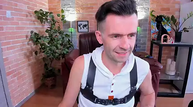 SteveTiger online show from March 2025 12:51:01 PM