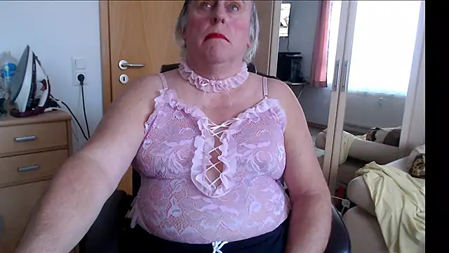 Sissygera online show from January 2025 01:09:01 PM