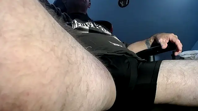 NewBegging69 online show from April 2026 04:00:01 PM