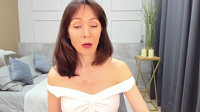 Maria Gold online show from March 2025 04:46:01 PM