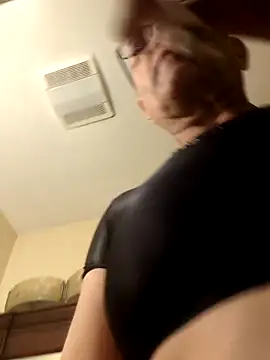 bobby69cock online show from March 2025 08:00:02 PM