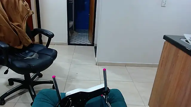 Snapshot of Ixchel_Anaid chatting on February 2025 03:41:02 AM Ixchel Anaid online show from February 2025 03:41:02 AM