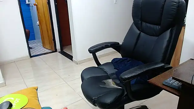 Snapshot of Ixchel_Anaid chatting on February 2025 12:49:02 AM Ixchel Anaid online show from February 2025 12:49:02 AM