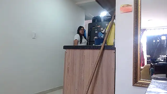 Snapshot of Ixchel_Anaid chatting on March 2025 12:56:02 PM Ixchel Anaid online show from March 2025 12:56:02 PM