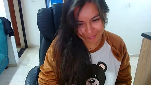 Snapshot of Ixchel_Anaid chatting on March 2025 11:33:01 AM Ixchel Anaid online show from March 2025 11:33:01 AM