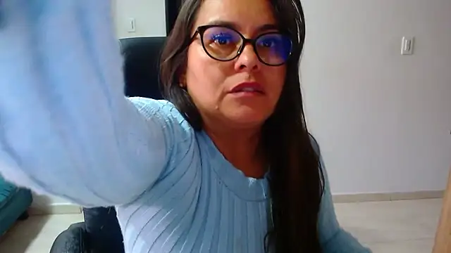 Snapshot of Ixchel_Anaid chatting on March 2025 09:05:02 PM Ixchel Anaid online show from March 2025 09:05:02 PM