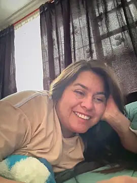 Ixchel Anaid online show from April 2026 01:10:02 PM