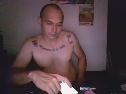 Snapshot of universitario-col chatting on March 2025 01:42:02 AM universitario-col online show from March 2025 01:42:02 AM