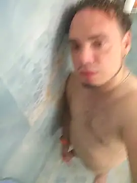 latinoflpr online show from October 2025 01:11:01 AM