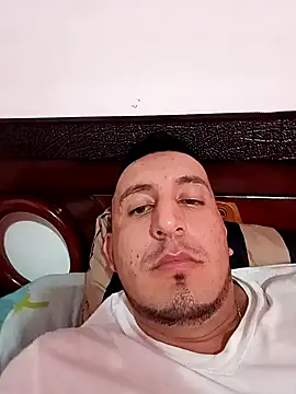 Snapshot of LvMaykel1 chatting on December 2024 06:38:01 PM LvMaykel1 online show from December 2024 06:38:01 PM