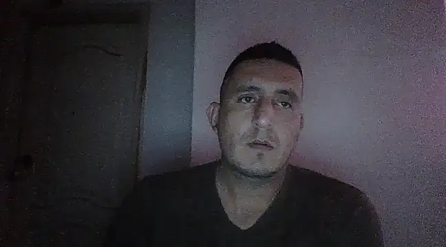 Snapshot of LvMaykel1 chatting on March 2025 05:33:01 PM LvMaykel1 online show from March 2025 05:33:01 PM