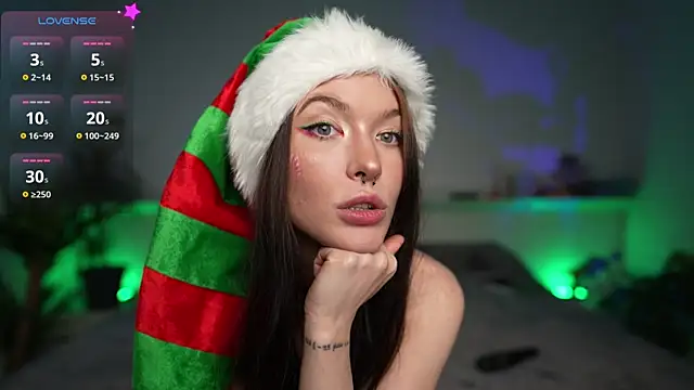 Snapshot of Erotic_Saga chatting on December 2024 07:28:02 PM Erotic Saga online show from December 2024 07:28:02 PM