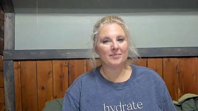 Snapshot of lisaxlovexxx chatting on September 2025 05:57:02 PM lisaxlovexxx online show from September 2025 05:57:02 PM