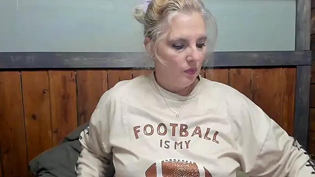 Snapshot of lisaxlovexxx chatting on September 2025 05:02:02 PM lisaxlovexxx online show from September 2025 05:02:02 PM