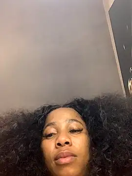 CurvyDesire1 online show from September 2025 01:33:02 PM